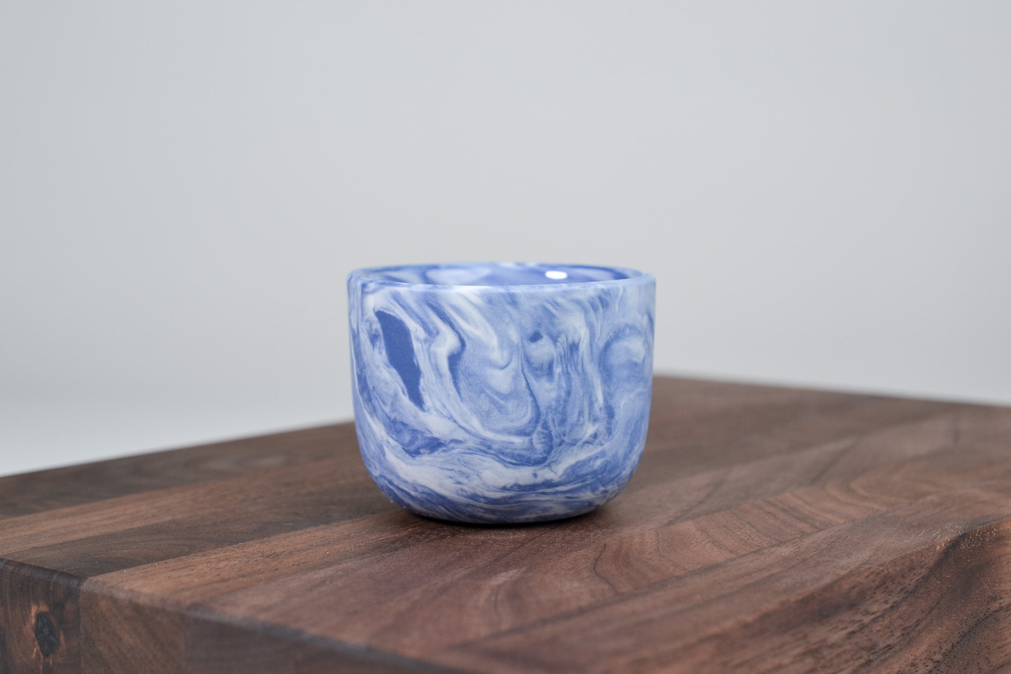 Kávový hrnek z porcelánu - Flow - 70 ml - modrý porcelán