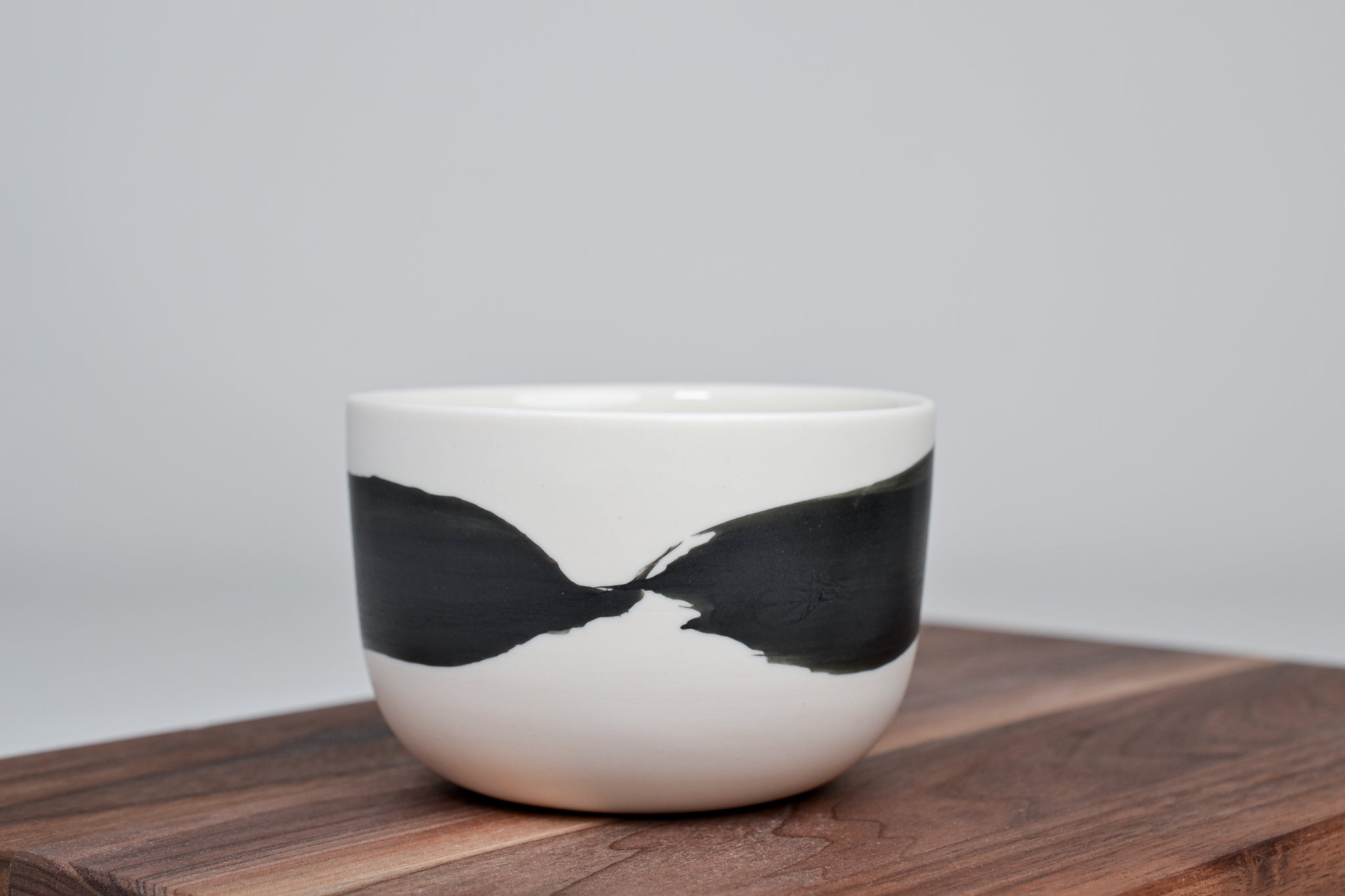 Černá linka - Jednoduchý kávový hrnek - 280 ml