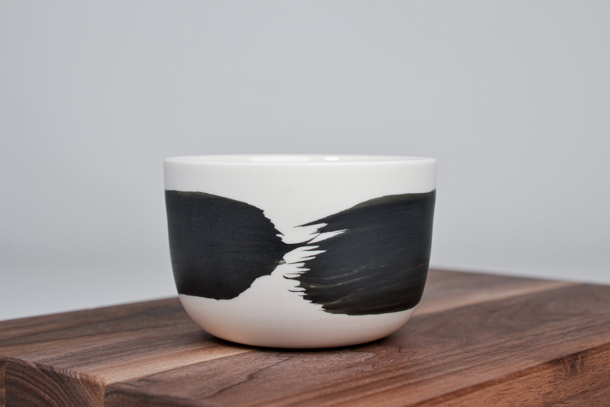 Černá linka - Jednoduchý kávový hrnek - 280 ml