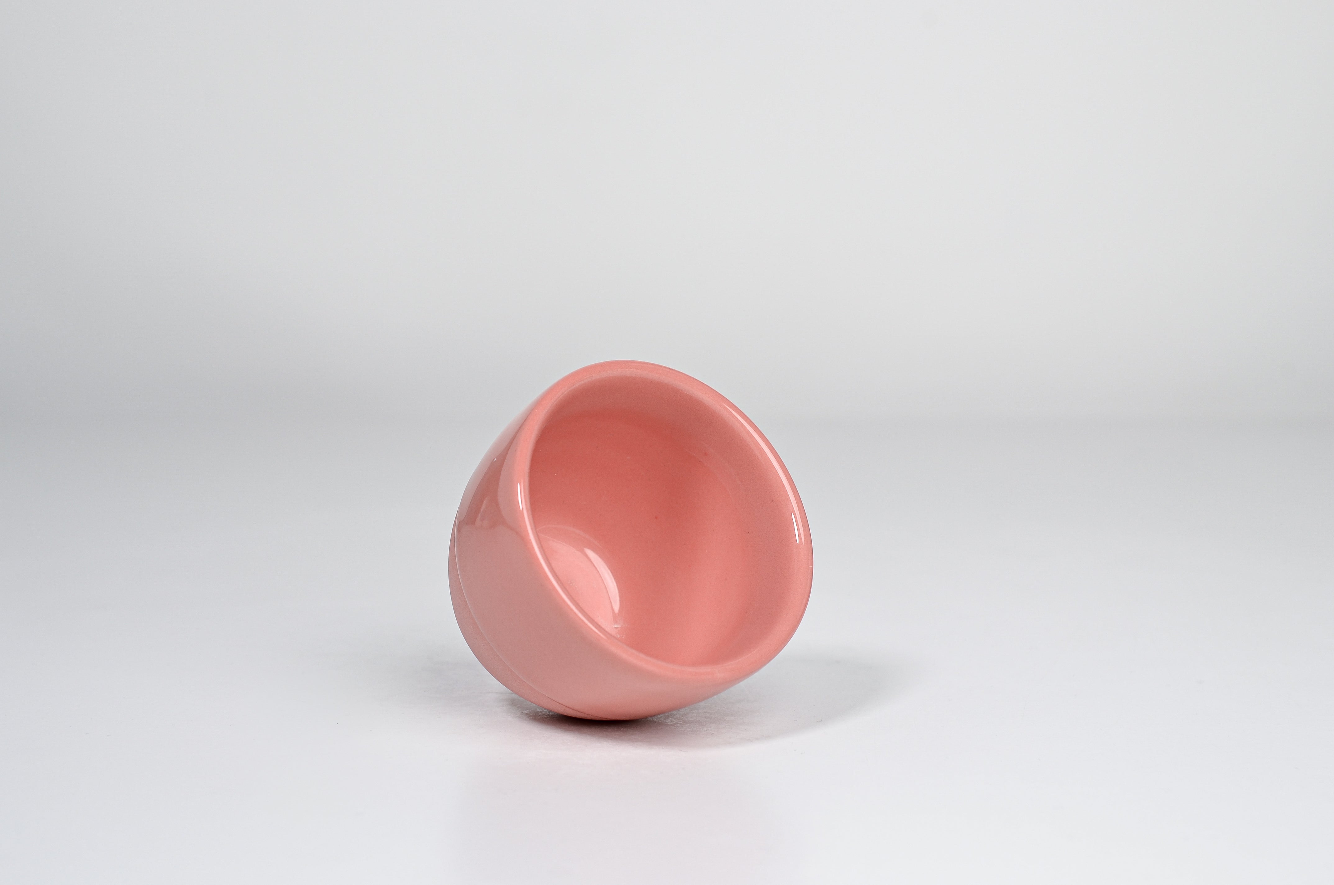 Simple momoiro pink cup