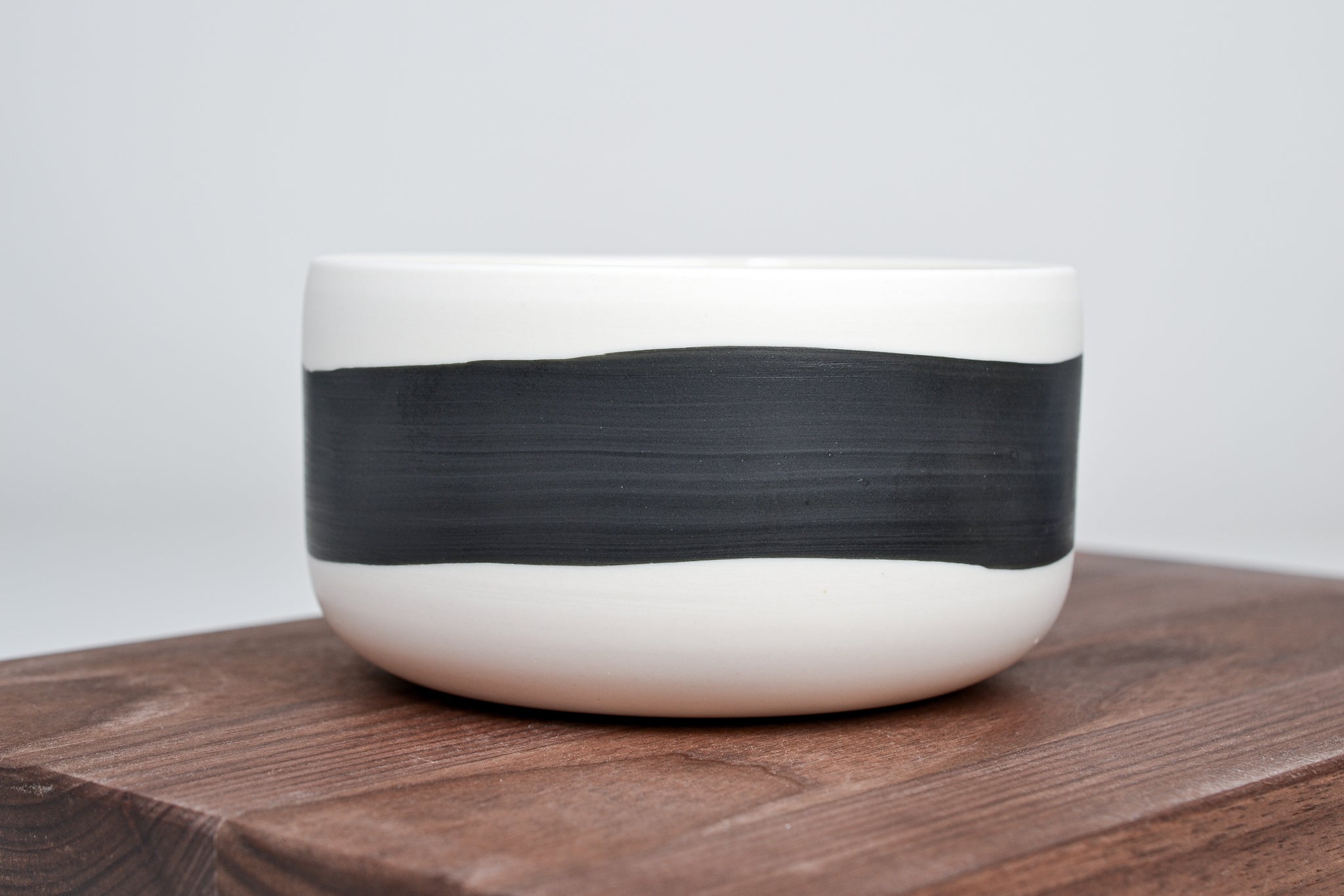 Černá linka - Jednoduchá snídaňová miska - 550ml