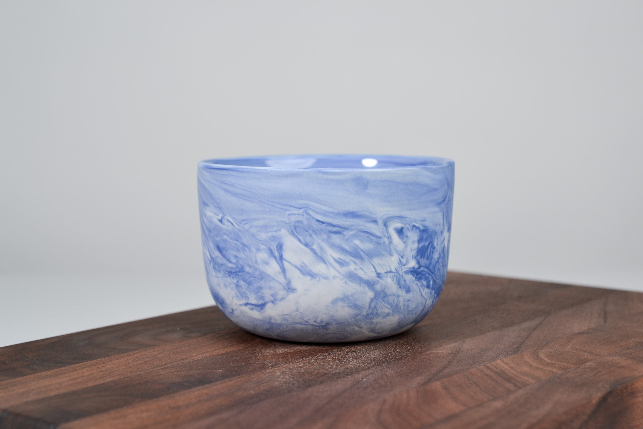 Kávový hrnek z porcelánu - Flow - 280 ml - modrý porcelán