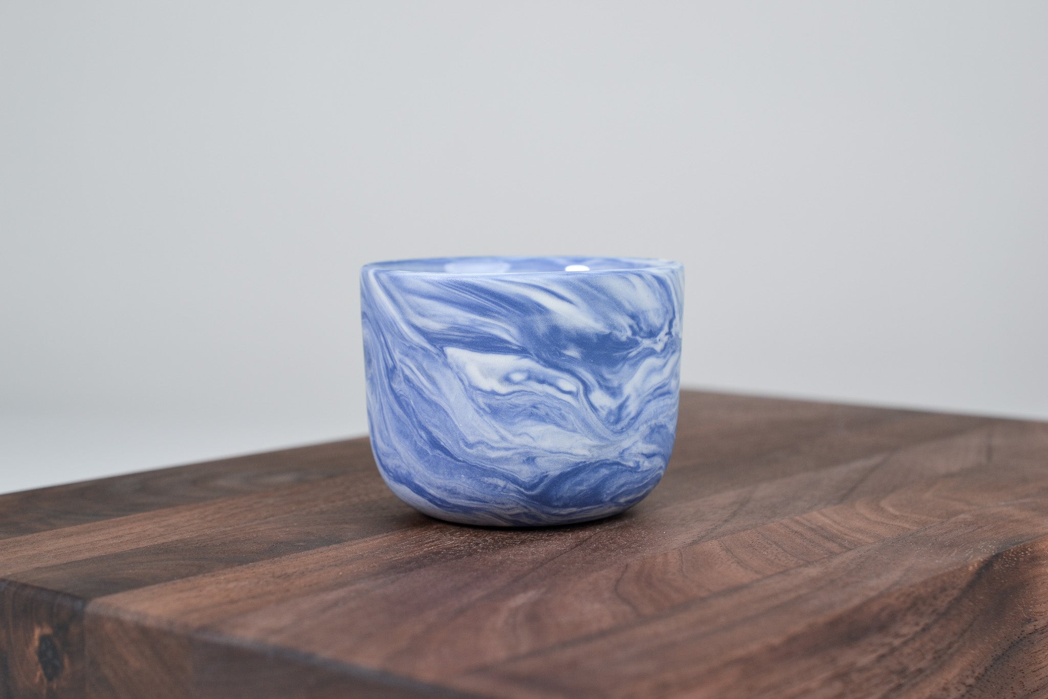 Kávový hrnek z porcelánu - Flow - 70 ml - modrý porcelán