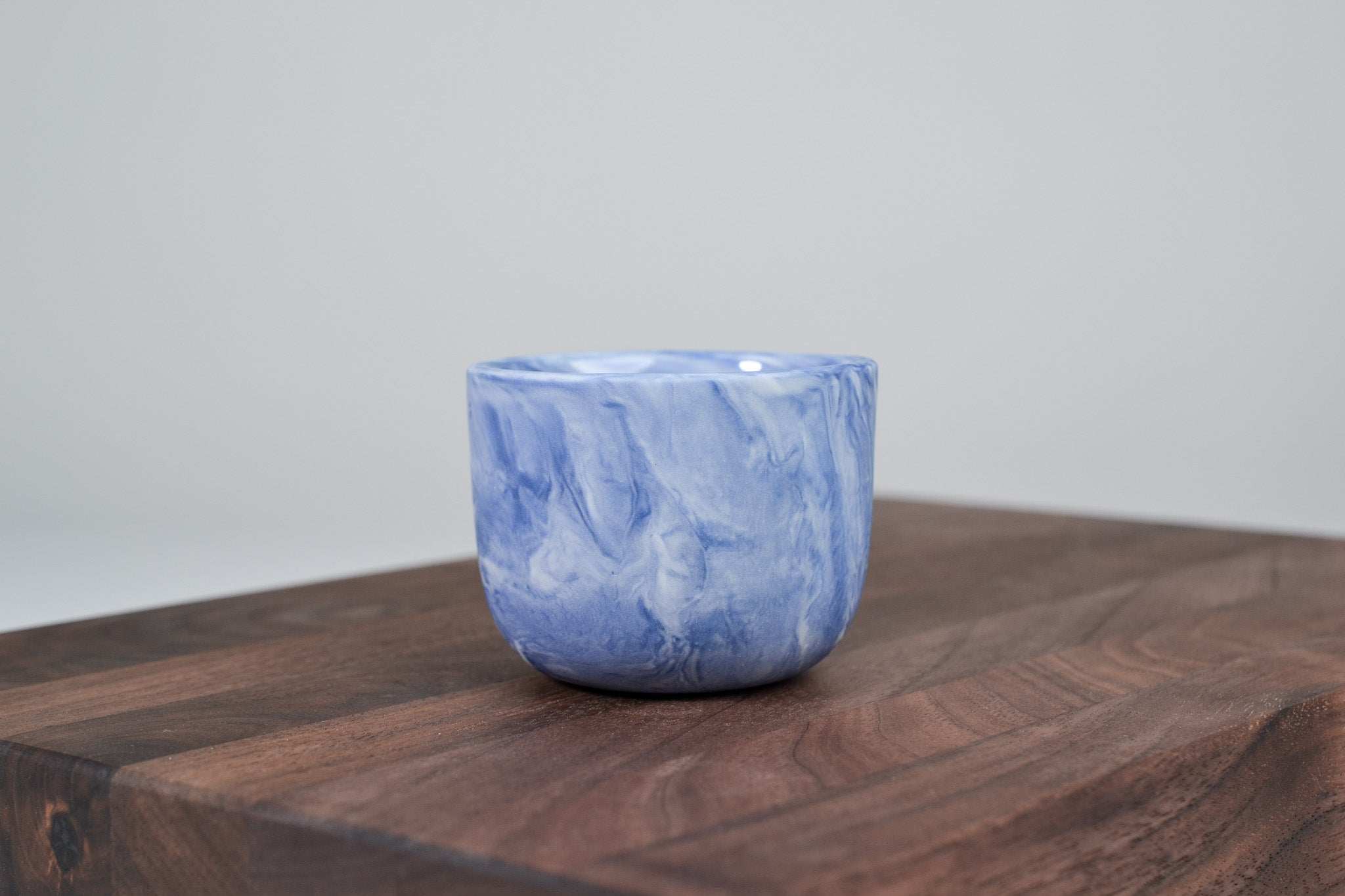 Kávový hrnek z porcelánu - Flow - 70 ml - modrý porcelán