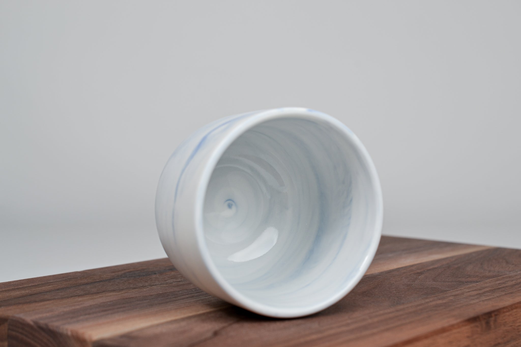 Kávový hrnek z porcelánu - Flow - 200 ml