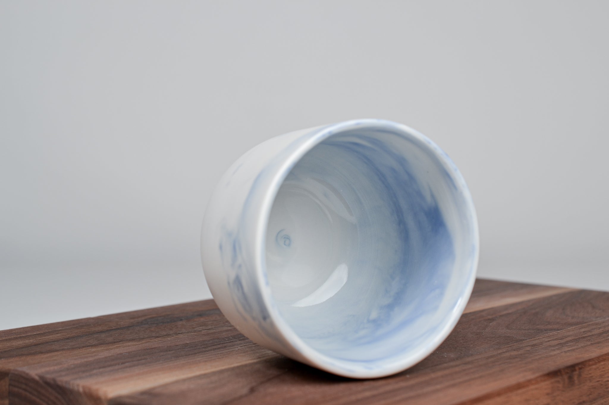 Kávový hrnek z porcelánu - Flow - 200 ml