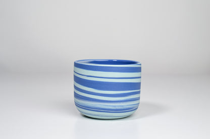 Let it flow. Porcelain cup. 190ml