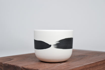 Černá linka - Jednoduchý hrnek na kávu