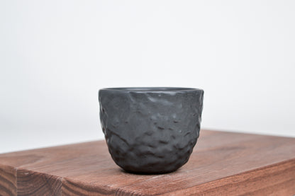 Strukturovaný kávový šálek, beton - 150 ml