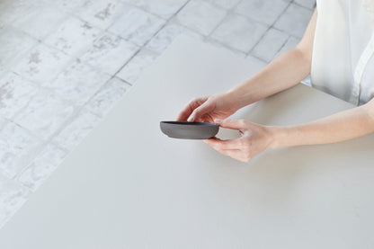 Temné místo, zlatý talíř